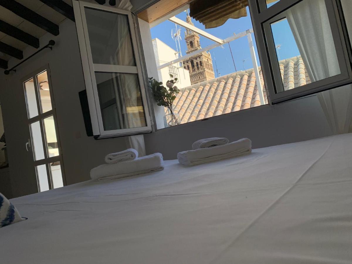 Апартаменти Stunning Attic With Private Terrace And Parking Optional Севілья Екстер'єр фото